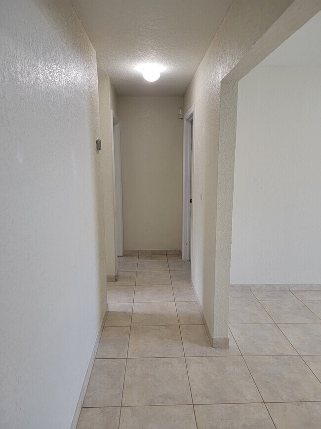 Foto del edificio - 152 E 6th St