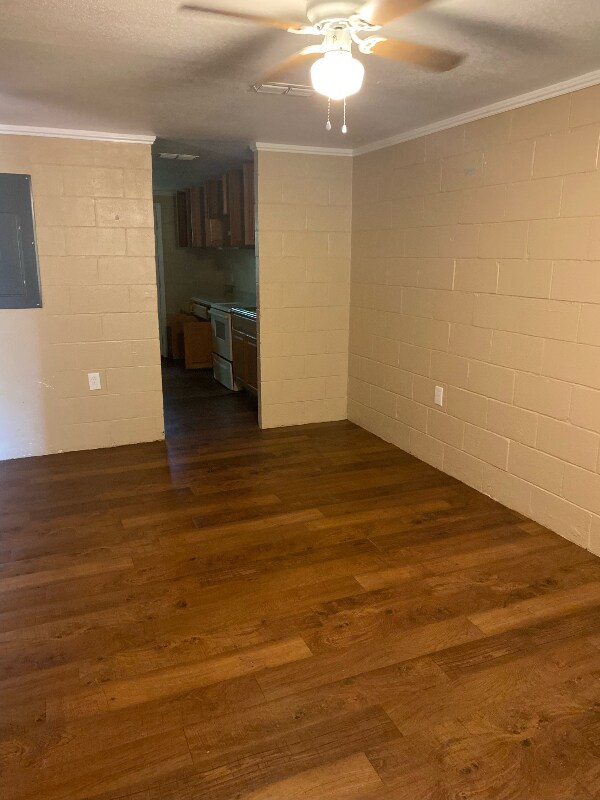 Foto principal - 111 Shelby Ln