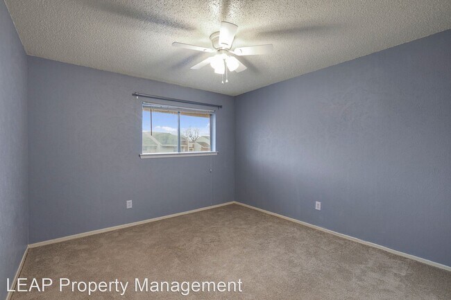 Building Photo - 3 br, 2.5 bath House - 2971 Country Place Cir