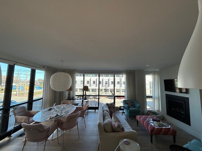 Foto del edificio - 383 Commercial St