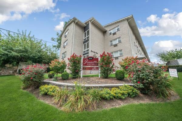 Foto principal - 270 Bloomfield Ave