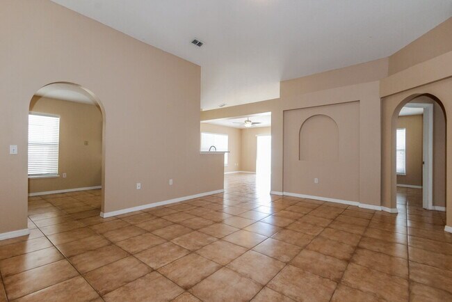 Foto del edificio - 4605 Ramshead Dr