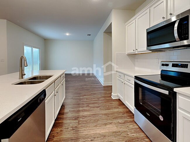 Foto del edificio - 14519 Cedar Mill Drive