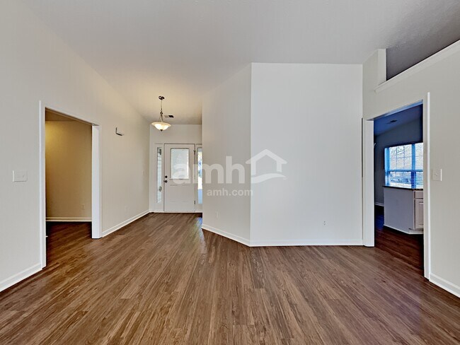 Building Photo - 2123 Yarbrough Way
