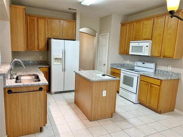 Building Photo - 1502 Nightingale Ln