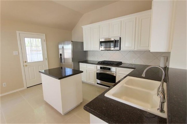 Building Photo - 4107 Creek Ridge Ln