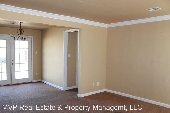 Building Photo - 3 br, 2 bath House - 309 E Kerr Dr