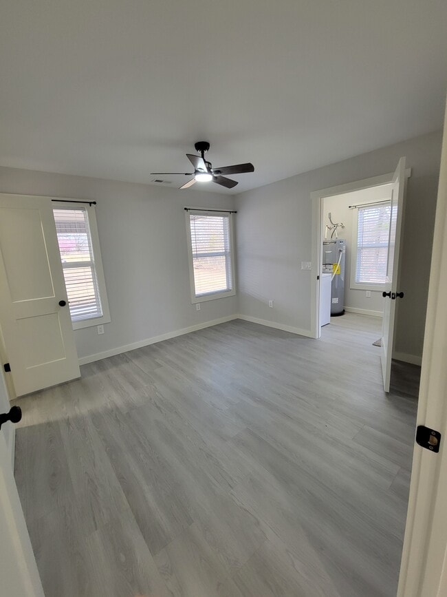 Building Photo - 124 Boatman Rd