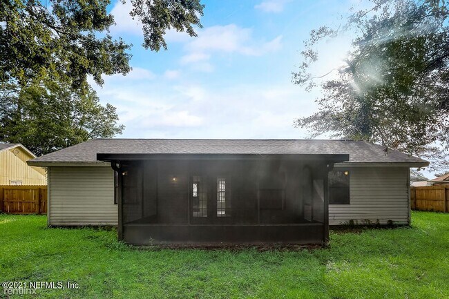 Building Photo - 3 br, 2 bath House - 96403 Otter Run Dr