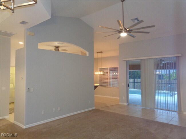 Foto del edificio - 2830 SW 35th Ln