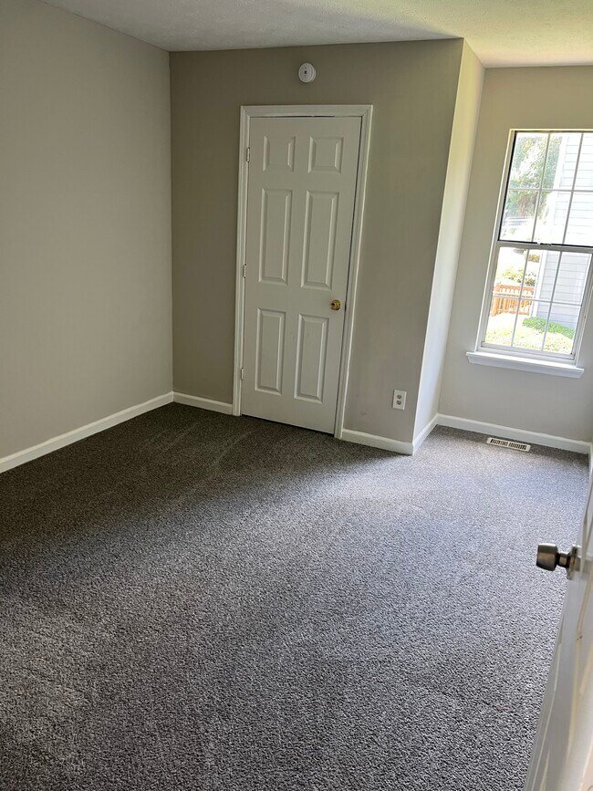 Foto del edificio - 6435 Bedford Ln