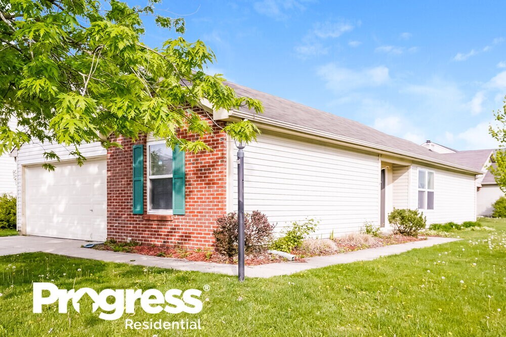 8544 Sweet Birch Dr, Indianapolis, IN 46239 House Rental in