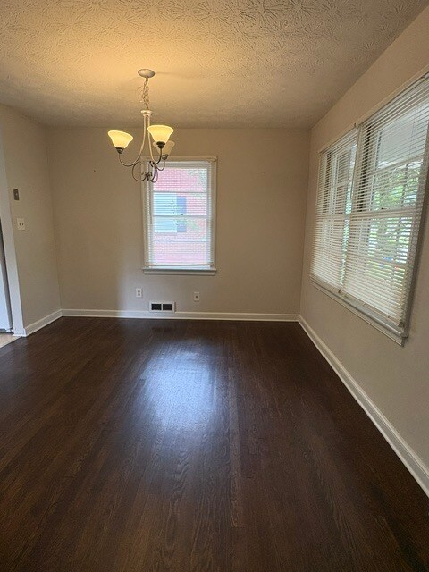 Foto del edificio - 2174 Trailwood Dr
