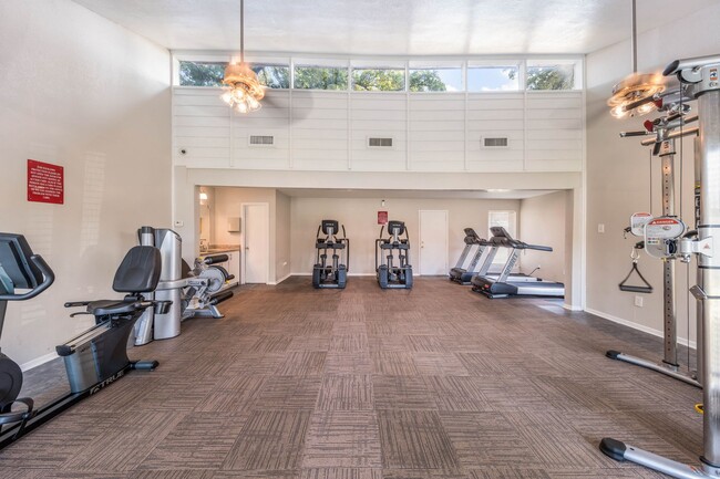 Fitness Center - Westdale Hills