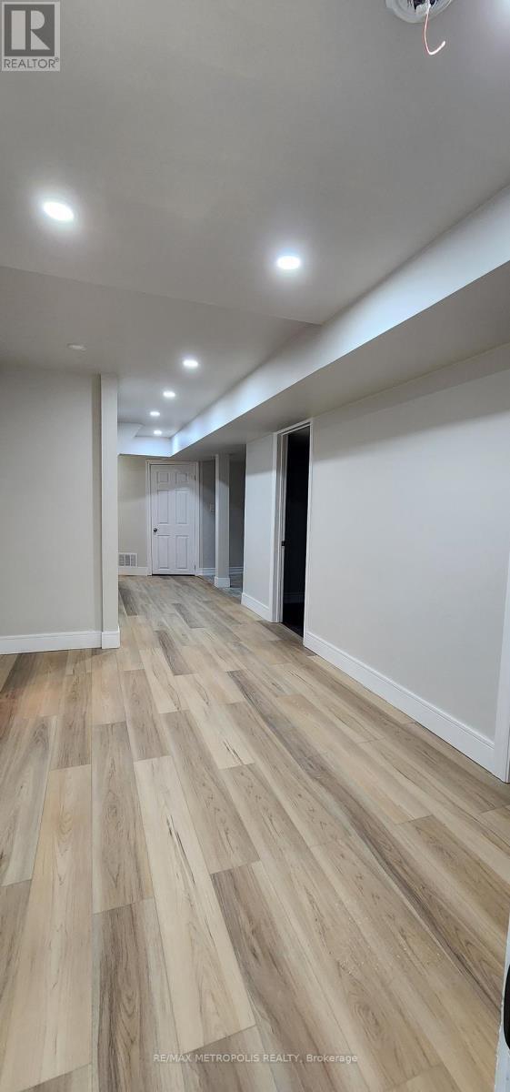 Building Photo - 104 Coppard Ave