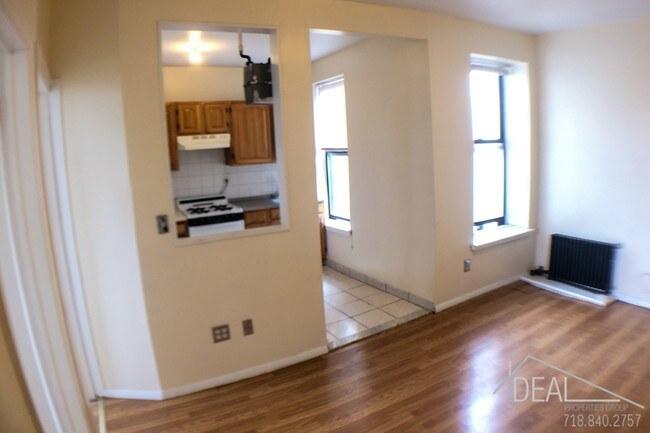 Building Photo - 252 South 4th Street #3DR