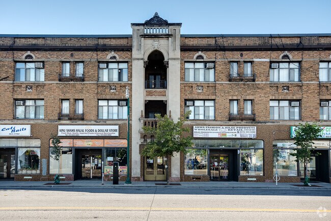 Building Photo - West Lakesbury Apartments