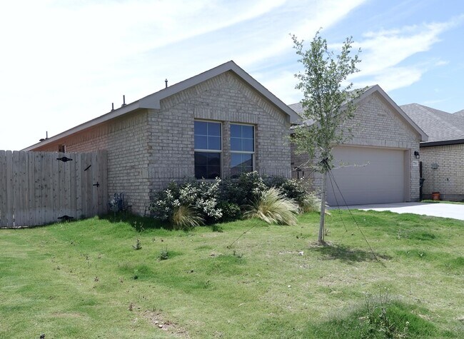 Foto del edificio - 7710 Brown Bark Rd