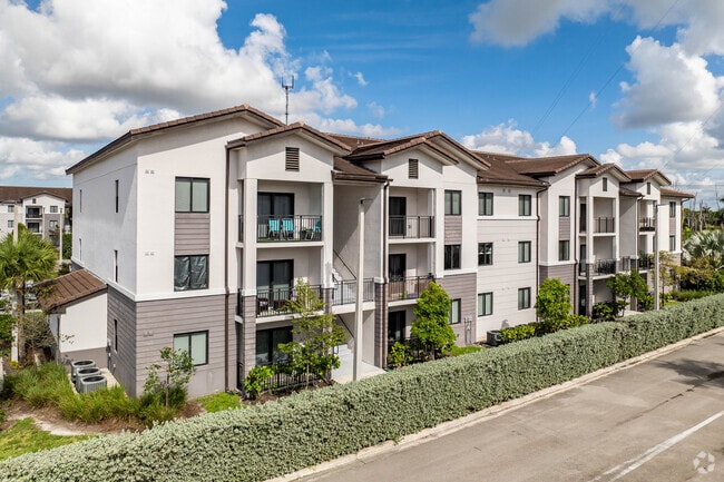Building Photo - Vista Lago Apartments