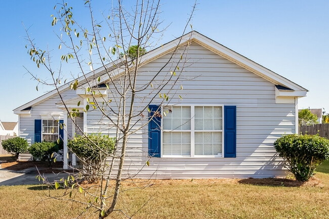 Building Photo - 2896 Rockingham Ct SW