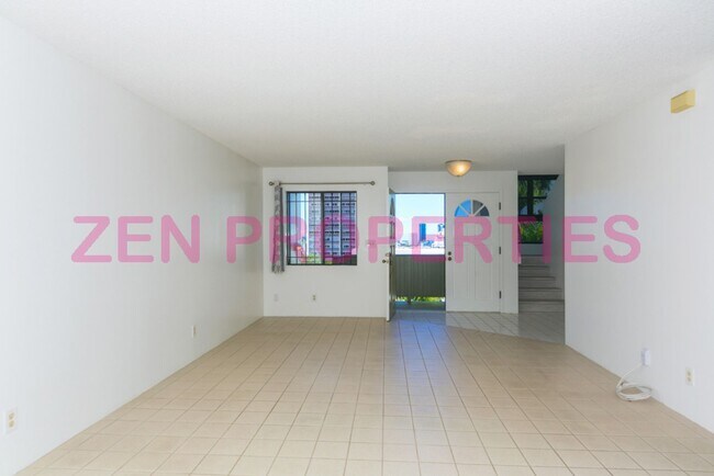 Building Photo - 3 bdrm/ 2.5 bath townhome for rent at Neho...