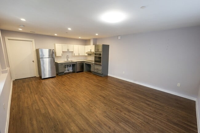 Photo - 332 Talbot Avenue Unit 2 Apartment