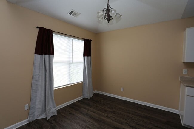 Building Photo - 5039 Scotch Pine Ave