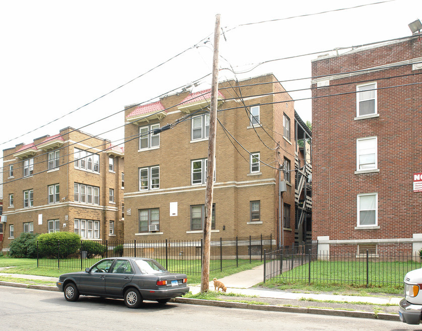 Primary Photo - 224 S Marshall St