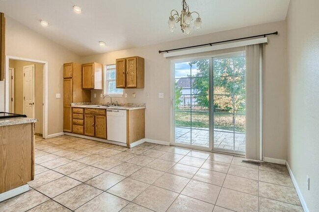 Foto del edificio - 2610 Park View Drive, Evans, CO, 80620