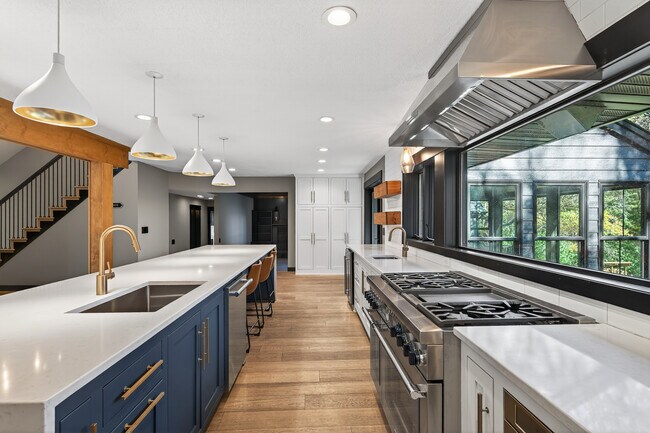 Foto del edificio - 15801 Andrie St NW