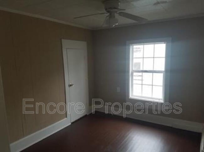 Foto del edificio - 1209 N Hyde Park Ave