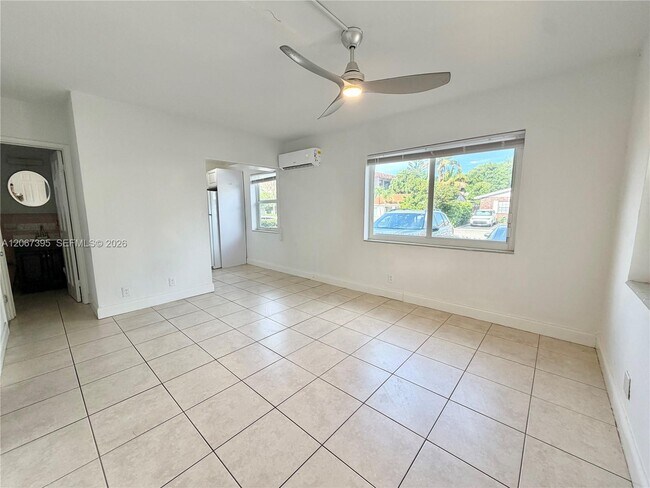 Foto del edificio - 4613 Bougainvilla Dr