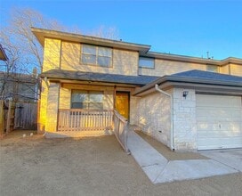 Building Photo - 5201 Bogey Ct