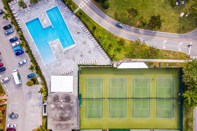 Foto del edificio - 322 Tilford O