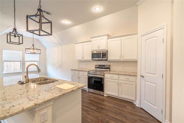 Foto del edificio - 8514 Christie Ln