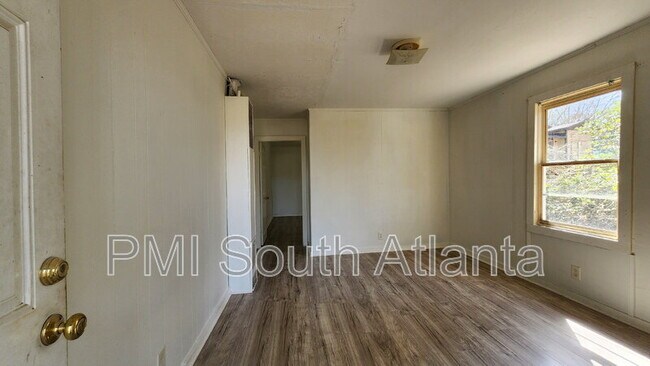 Foto del edificio - 140 Realty St