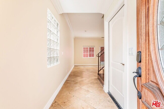 Foto del edificio - 13743 Cordary Ave
