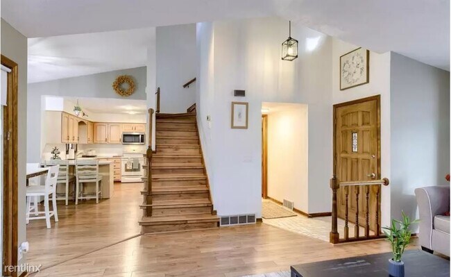 Building Photo - 2 br, 3 bath House - 12916 S 28th Ave