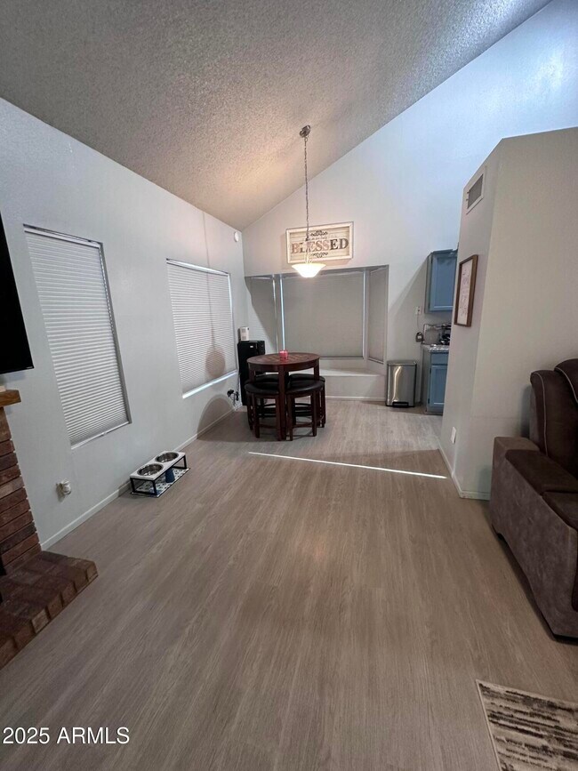 Foto del edificio - 817 E Gila Ln