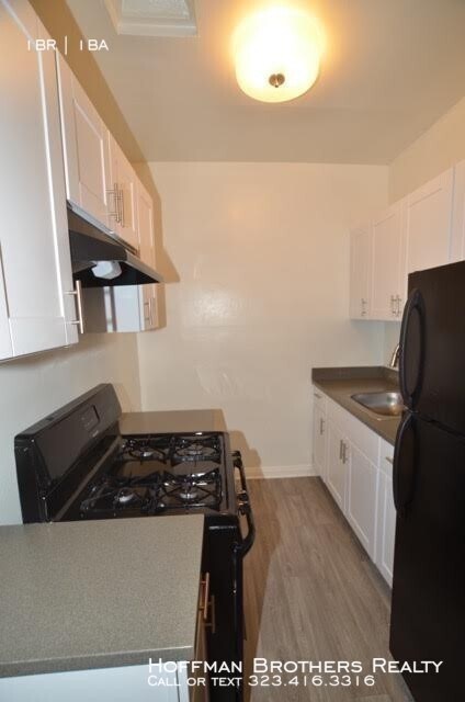 Building Photo - 939 S Gramercy Pl Los Angeles, CA 90019