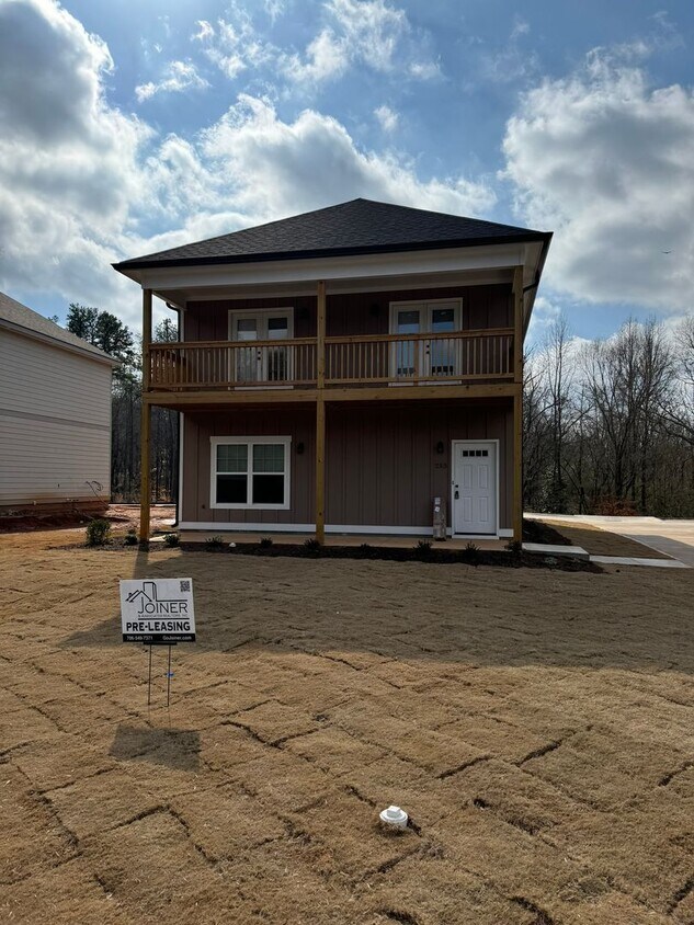 Primary Photo - 4 Bedroom/4Bath New Build off Will Hunter ...