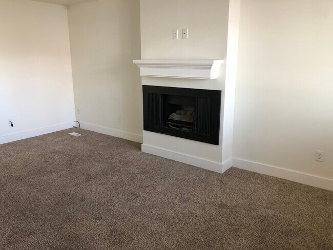 Building Photo - 4758 S 700 E