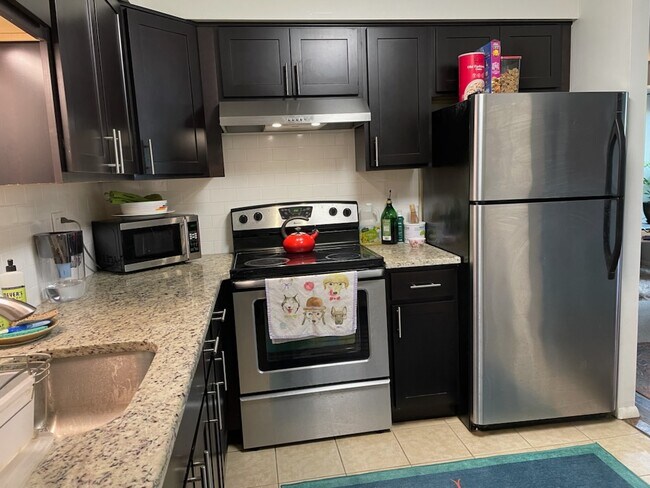 Foto del edificio - 4000 Gypsy Ln