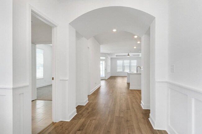 Foto del edificio - 1732 Red Elm Ln