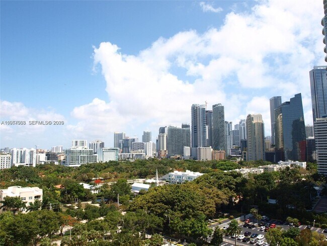 Foto del edificio - 1901 Brickell Ave