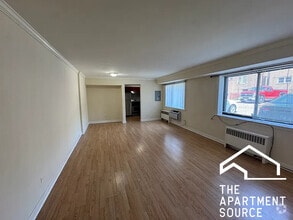 Building Photo - 2704 W Lunt Ave