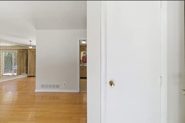 Foto del edificio - 2931 Cherokee Ct