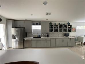 Foto del edificio - 15387 Upwind Dr