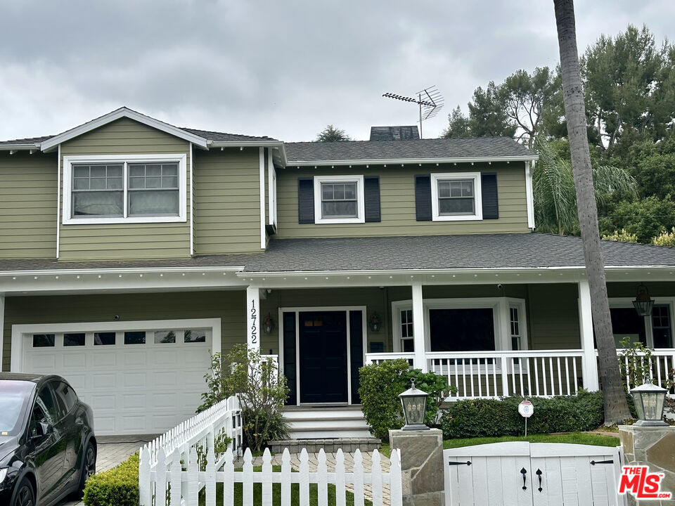 Foto principal - 12722 Halkirk St