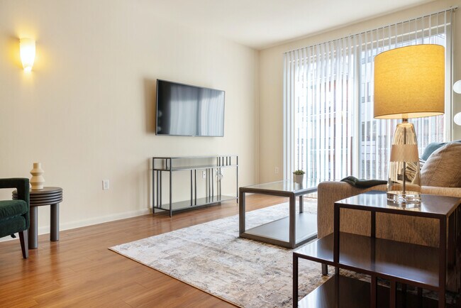 Building Photo - 3001 Esperanza Crossing